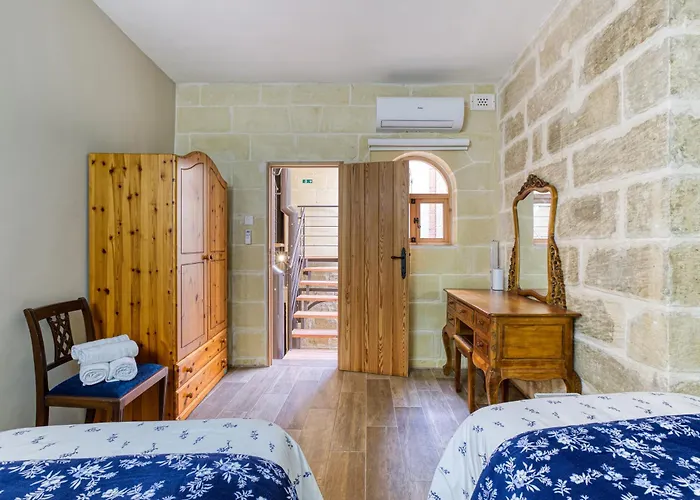 Rb42 - Charming & Historic House *