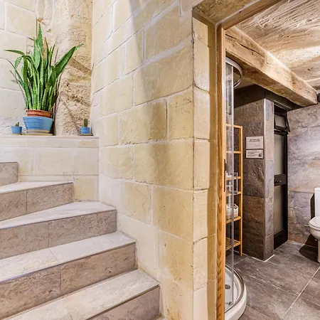 Rb42 - Charming & Historic House