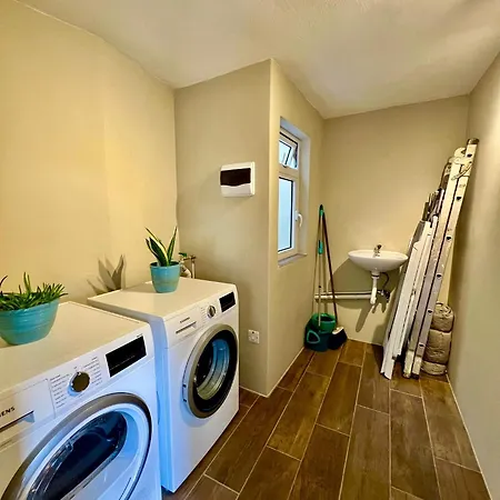 Rb42 - Charming & Historic House Semesterbostad *