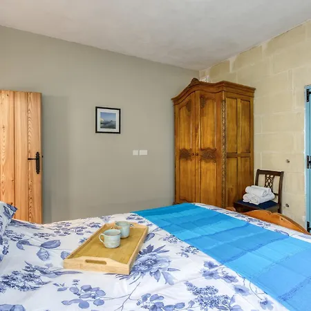 Semesterbostad Rb42 - Charming & Historic House *