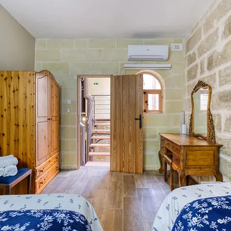 Rb42 - Charming & Historic House *