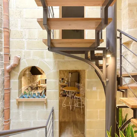 Semesterbostad Rb42 - Charming & Historic House *