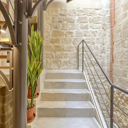 Semesterbostad Rb42 - Charming & Historic House Rabat